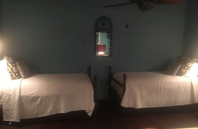 Guest House in Historic Downtown