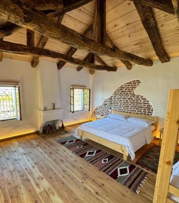 Guesthouse Vitoria - Mrizi i Zanave
