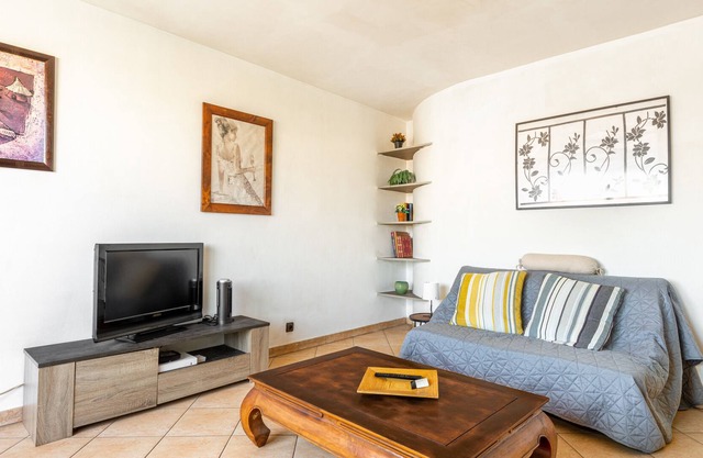 GuestReady - A Beautiful Apartment Close to the Center of Paris