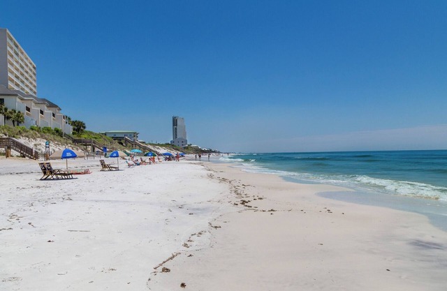 Gulf Front in Seagrove Beach With Sweeping Views