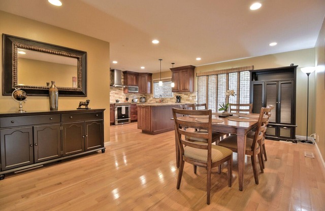 GW: 4bd/2ba near Apple/Mall/Restaurants