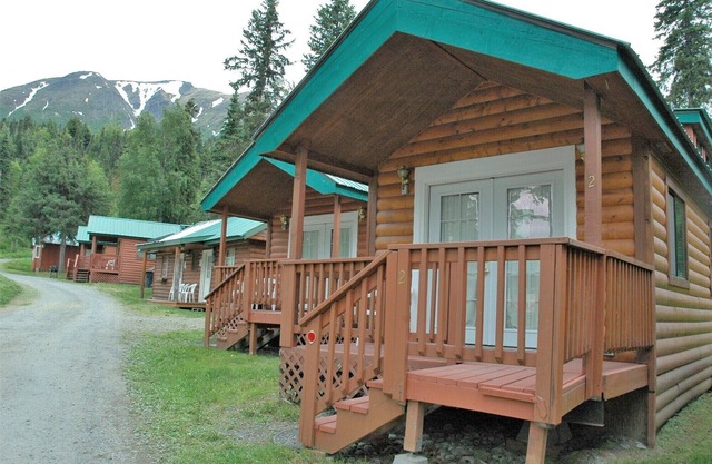 Gwin's Lodge Poplar Chalet #3