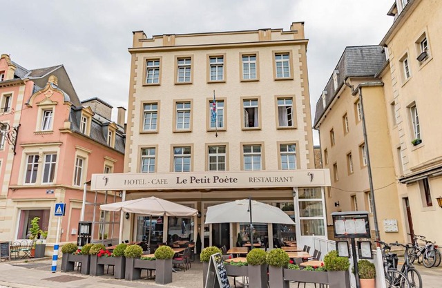 Hôtel Le Petit Poète