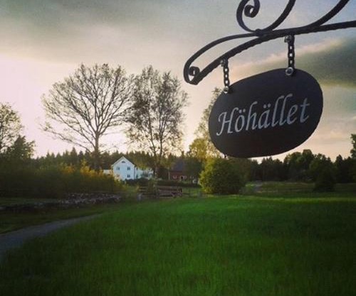 Höhällets Lantliga Rum