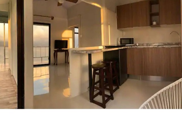 Habitación con vista al lago Arenal!