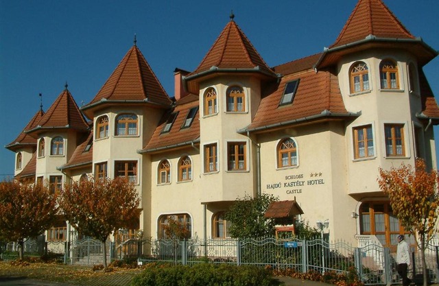 Hajdú Kastély Hotel