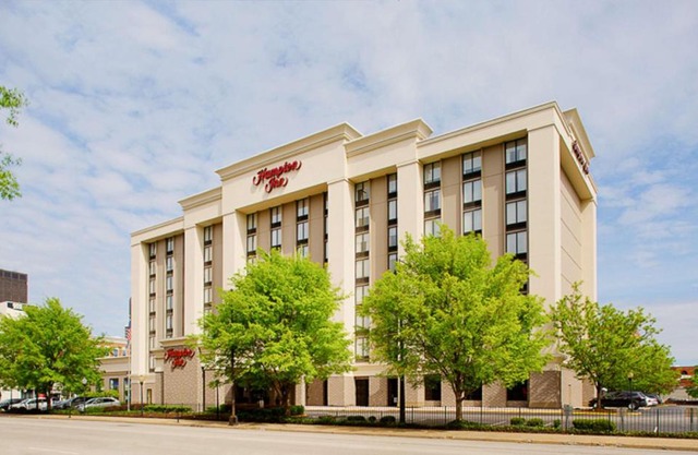 Hampton Inn Louisville Downtown