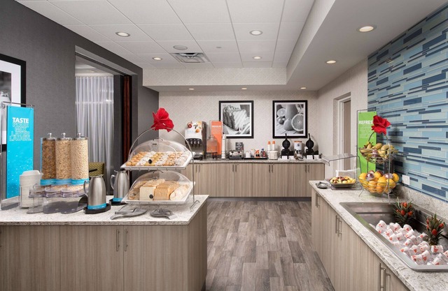 Hampton Inn Miami - Airport East, FL