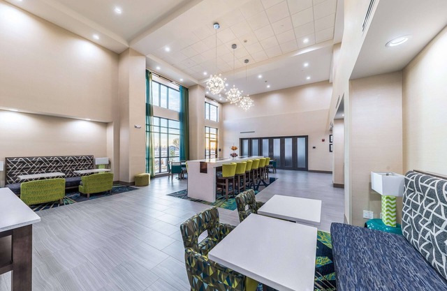 Hampton Inn & Suites Pryor