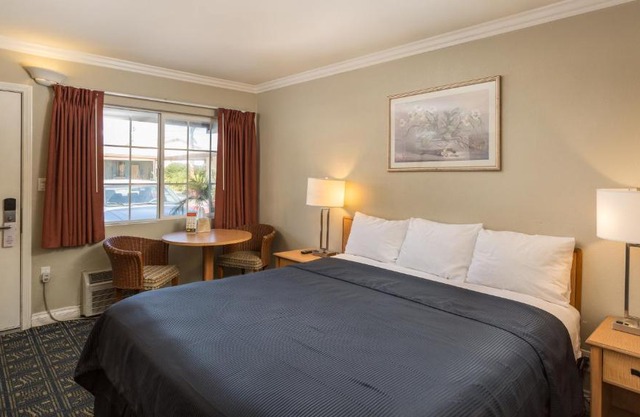 Harbor Motel
