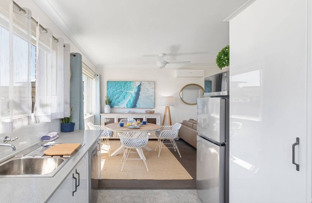 Harmony on Haiser A–gorgeous, self-contained downstairs unit, just metres from the water’s edge!
