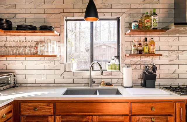 Harpeth Hospitality - Hilltop Hot Tub Hideaway - Near Cumberland/Harpeth Rivers