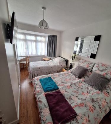 Harrow B & B