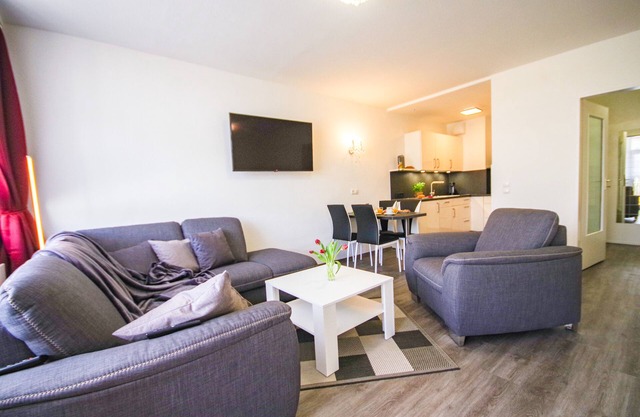 Haus Frauenpreiss FeWo 111 - 4 person vacation apartment with swimming pool and sauna