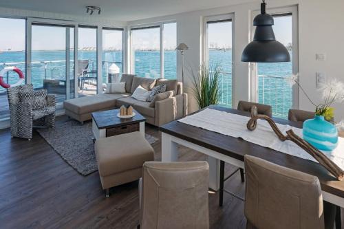 Hausboot ANTARES ONE by Seeblick Ferien ORO