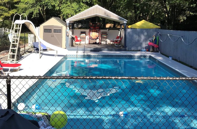 Heated Pool, Hot Tub, ND, Wineries, Golf Courses