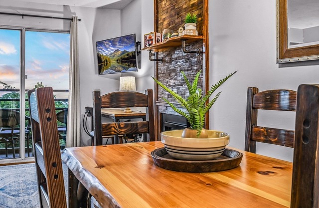 Heavenly View 2 Bedroom Condo