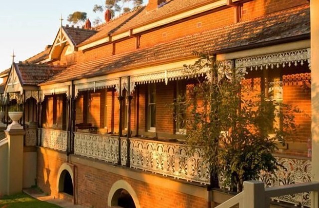 Hermitage Hill Country Retreat & Function Centre