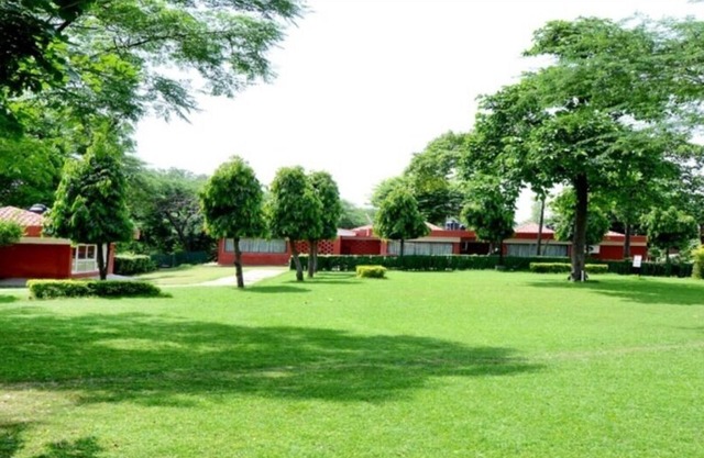 Hermitage Huts Tourist Resort