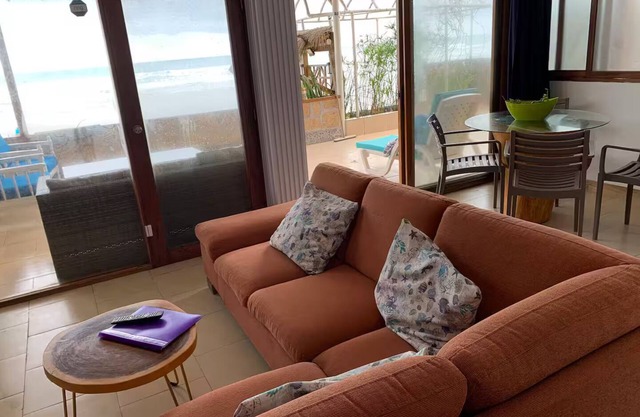 Hermoso Departamento Planta Baja Frente al Mar