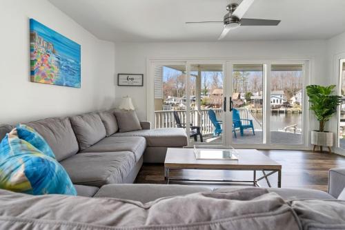 Heron Hideaway Canal-Front 3-Bedroom Home in Ocean Pines, MD, Near Ocean City Beaches