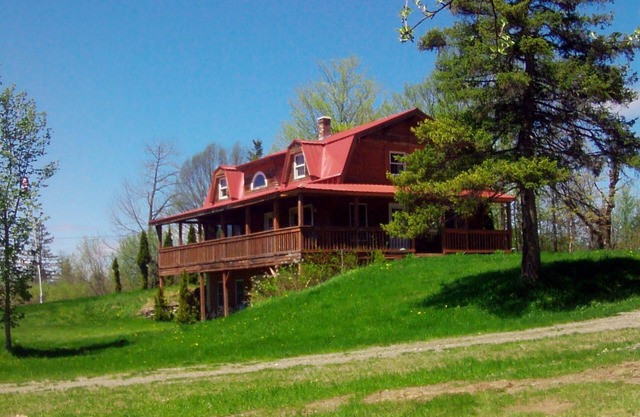 Hersey/Mount Chase Log Home