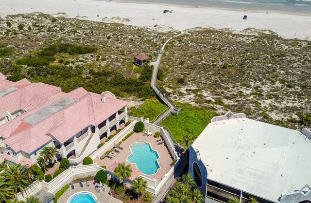 Hibiscus H104 in St Augustine