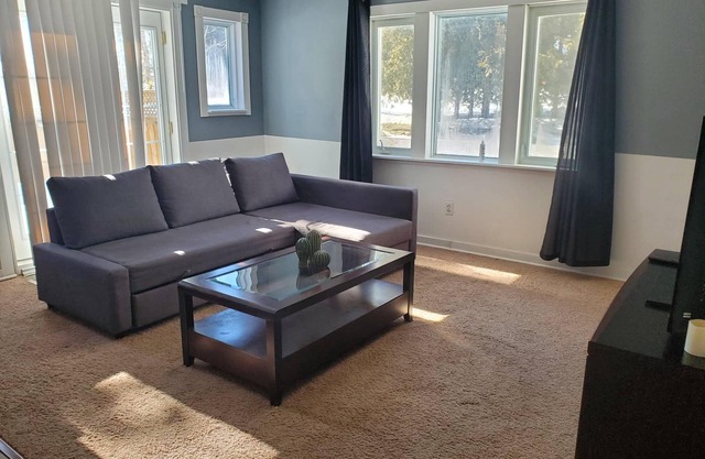 Hidden Gem Cottage minutes away from Parks/Beaches