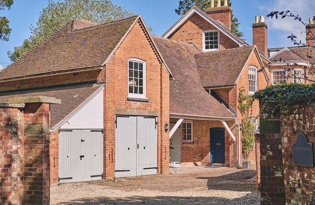 Hidden Hayloft - Luxury Cottages