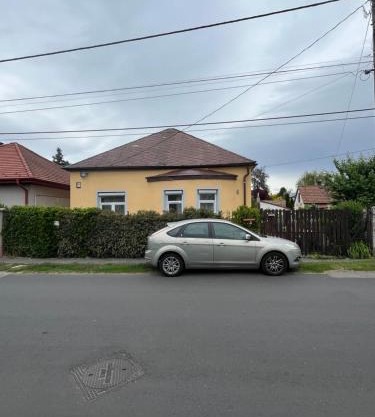 Hideaway house with garden & freeparking