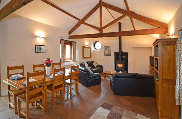 High Quality , Rural Views Peaceful, AONB, Jurrasic Coast, Dog Friendly.