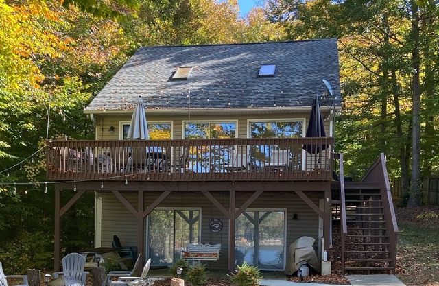 High Rock Lake Vacation Home.Great Peaceful Lakefront Views, Come enjoy the Lake
