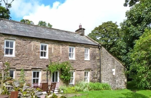 HIGH SPRINTGILL COTTAGE, pet friendly in Ravenstonedale