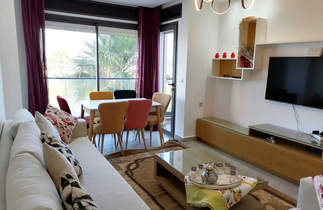 High standing apartment on the seafront