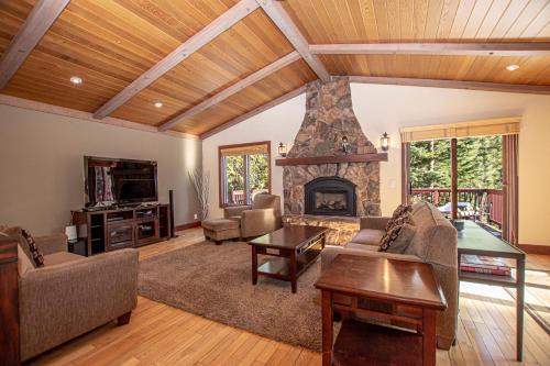 Highlands Lodge By Hauserman Rentals
