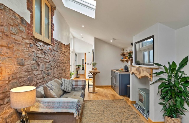 Hillfarrow Hideaway