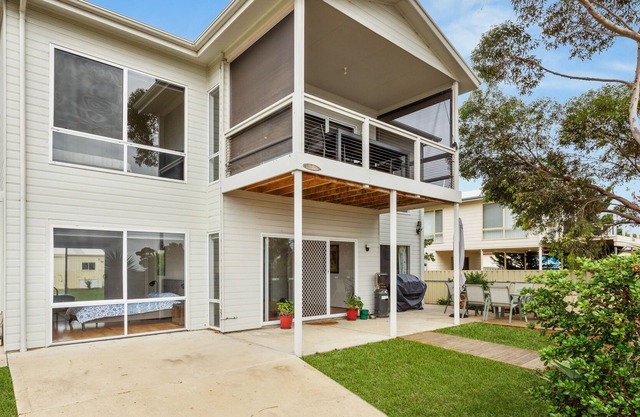 Hindmarsh Island Waterfront Pets Negotiable Wi-Fi