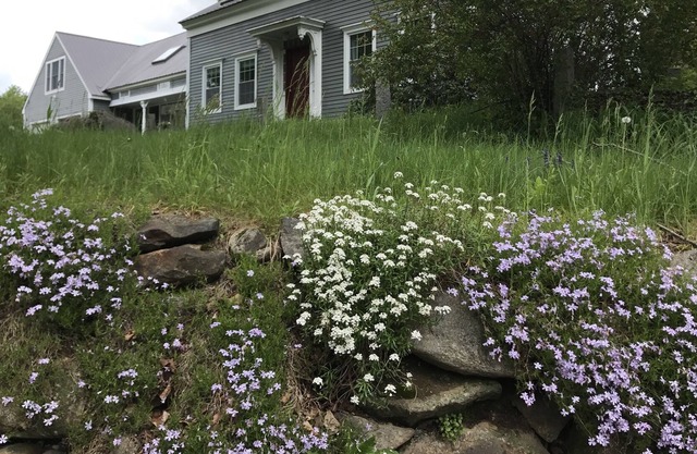 Historic 1830 Farmhouse near Granite Lake