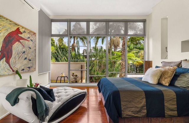 Historic sandstone home with designer interior & tropical garden. pets welcome!