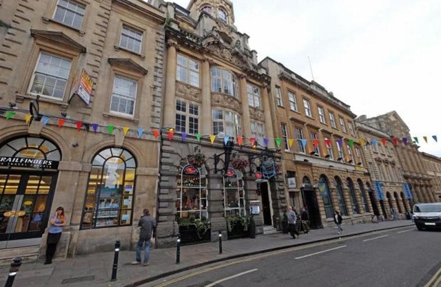 Historic two bed apartment in Heart of the City