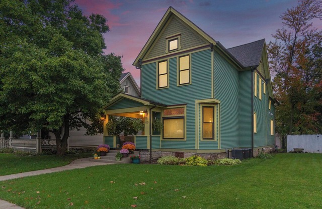 Historic Urban Retreat Fit for a KING!