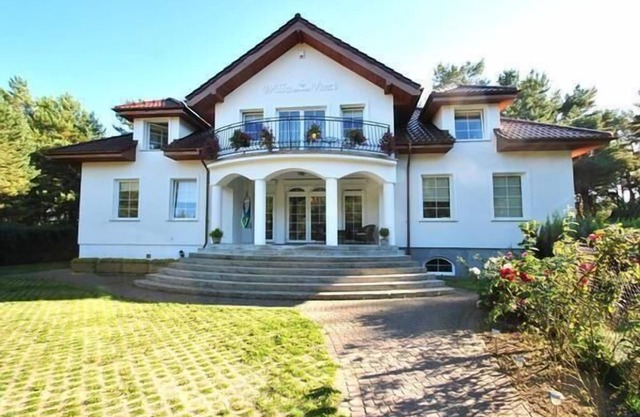 Holiday house Jastrzebia Góra (Wladyslawowo for 1 - 20 persons with 8 bedrooms - Luxury holiday home