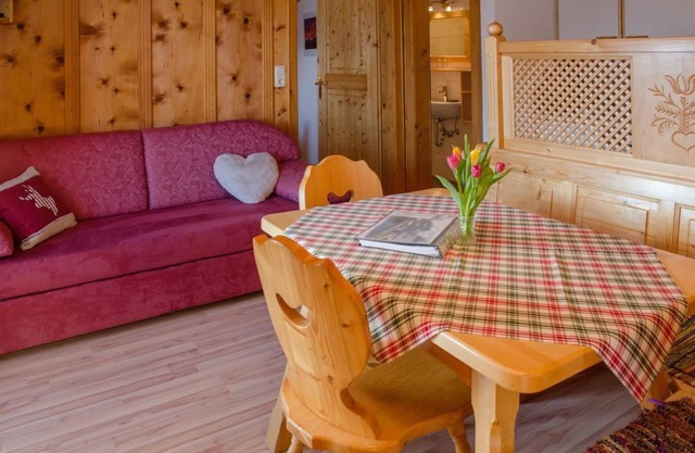 Holiday apartment I "Morgenrot"/2 bedrooms/shower/WC - Biohof Gschwandt
