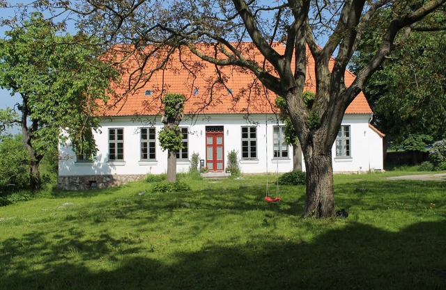 holiday apartment in Steffenshagen with garden