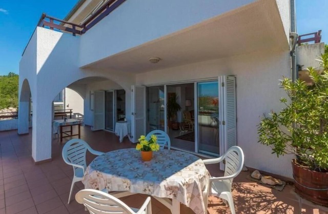 Holiday apartment Dramalj for 1 - 4 persons with 2 bedrooms - Holiday apartment
