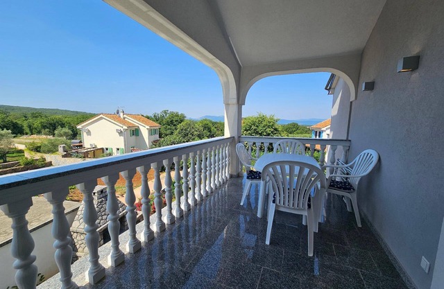 Holiday apartment Malinska for 1 - 4 persons with 2 bedrooms - Holiday apartment
