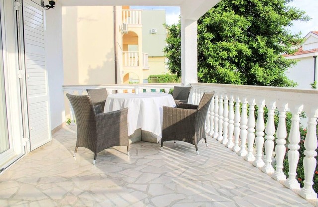 Holiday apartment Promajna for 1 - 10 persons with 4 bedrooms - Row house