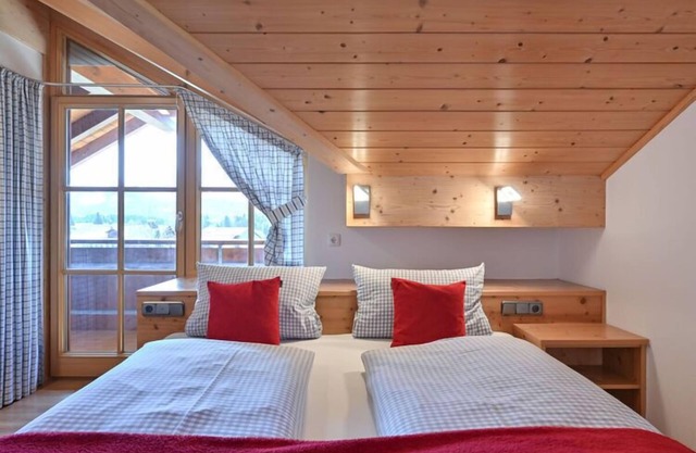 Holiday apartment Säuling in Haus Stapf
