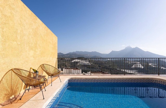 Holiday Home Casa Linda Vista Altea Costa Blanca with Sea View, Pool & Wi-Fi