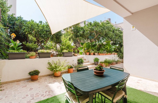 Holiday Home 'Ardesia Vacanze - Valderice' with Private Garden, Wi-Fi and Air Conditioning